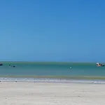 A 1 Min A Pe Da Praia Em Joao Pessoa, Apt De 2 Dormitorios Com Ar Condicionado